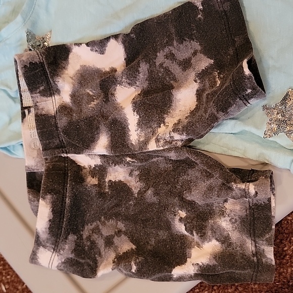 Summer bundle for girls size 4T - Picture 2 of 4